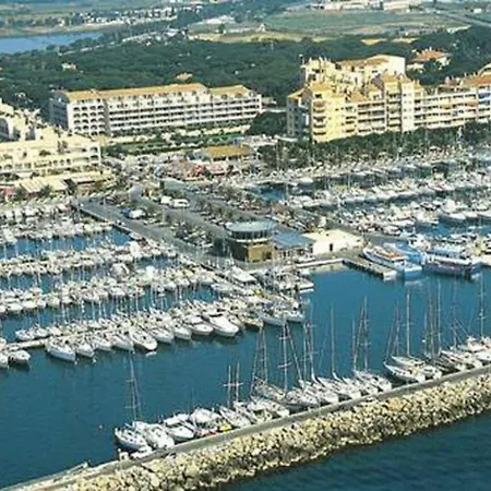 Hyeres, 2 Bedrooms, 4 Persons - Fr-1-335-77 *
