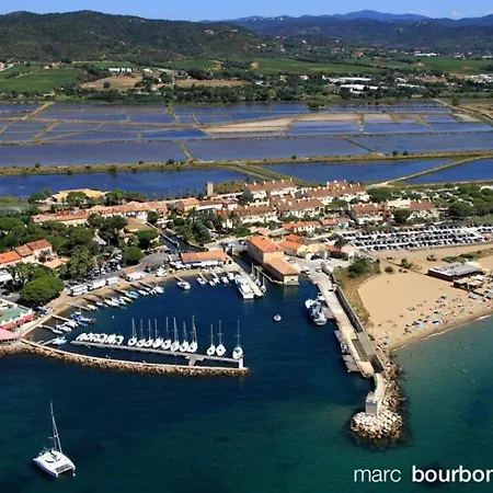 Hyeres, 2 Bedrooms, 4 Persons - Fr-1-335-77 Hyères